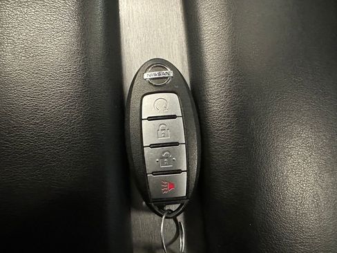 Used 2021 Nissan Murano SV AWD/4WD image 17