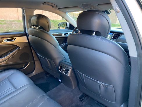 Used 2015 Hyundai Genesis 3.8 image 42