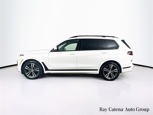 Used 2023 BMW X7 xDrive40i w/ Executive Package image 4