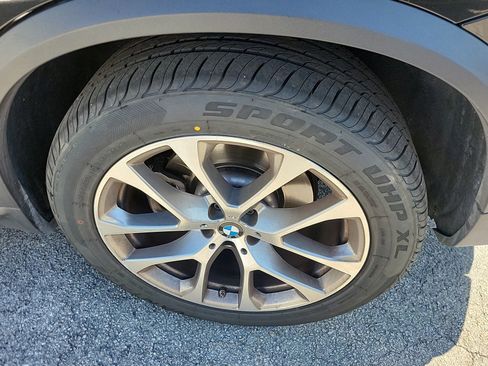 Used 2024 BMW X5 sDrive40i w/ Premium Package image 18