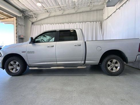 Used 2017 RAM 1500 Classic SLT image 26