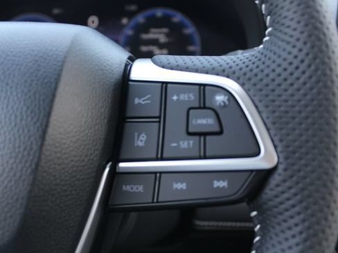 Certified 2026 Toyota Sienna XSE FWD image 39