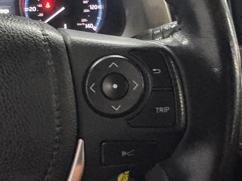 Used 2018 Toyota RAV4 XLE image 29