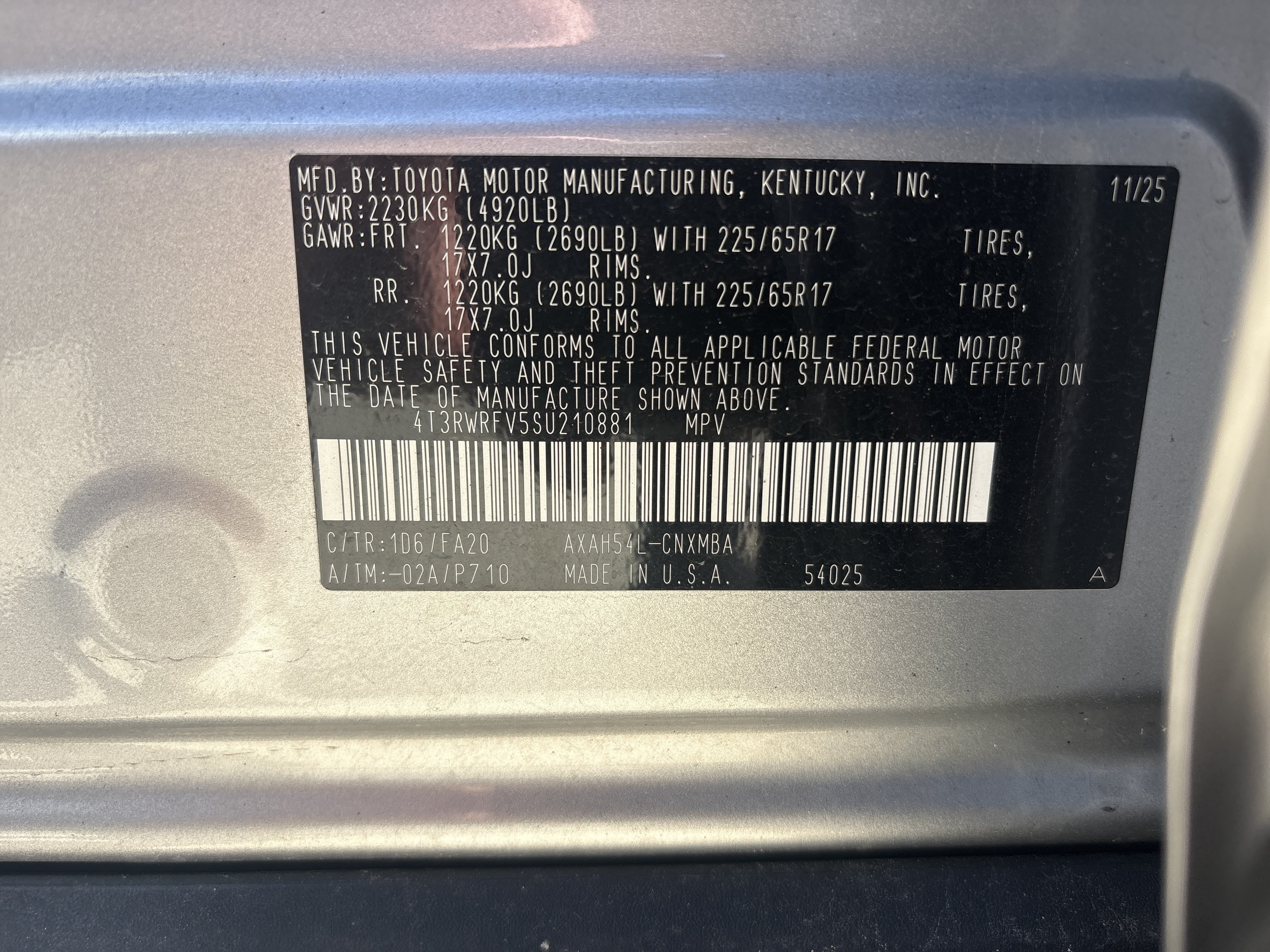 Used 2025 Toyota RAV4 XLE AWD/4WD image 5