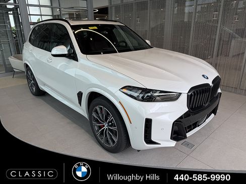 New 2026 BMW X5 xDrive50e w/ M Sport Package AWD/4WD image 1