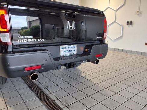 Used 2023 Honda Ridgeline Black Edition image 24