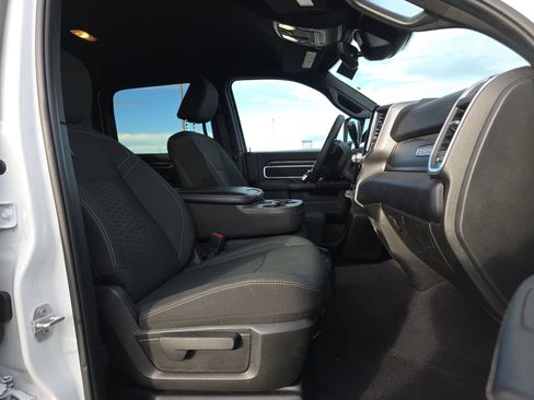 Used 2025 RAM 2500 Big Horn AWD/4WD image 11
