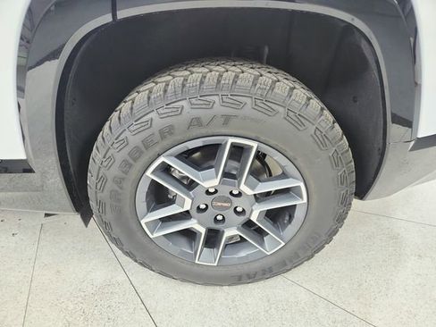 New 2026 GMC Terrain AT4 AWD/4WD image 50