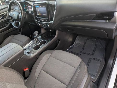Used 2022 Chevrolet Traverse LT AWD/4WD image 21