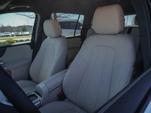 Certified 2026 Mercedes-Benz GLB 250 4MATIC image 11