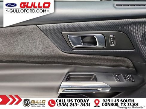 Used 2024 Ford Mustang Coupe image 15