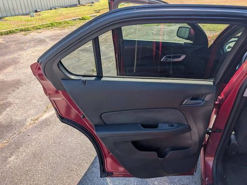 Used 2011 Chevrolet Equinox LT w/ Driver Convenience Package FWD image 27