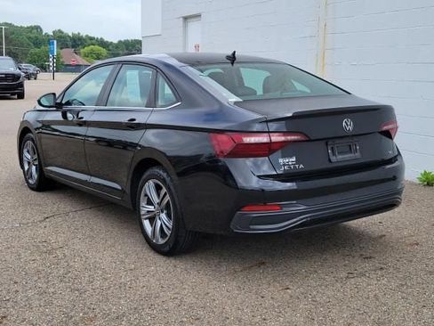 Used 2024 Volkswagen Jetta SE FWD image 6