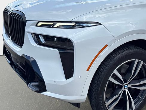 Used 2024 BMW X7 xDrive40i w/ Executive Package AWD/4WD image 9