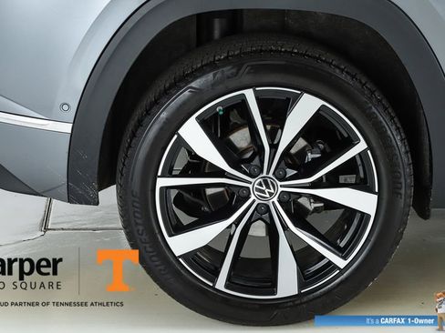 Used 2025 Volkswagen Atlas Cross Sport SEL Premium R-Line image 52