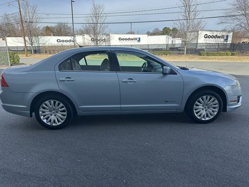 Used 2010 Ford Fusion Hybrid image 6