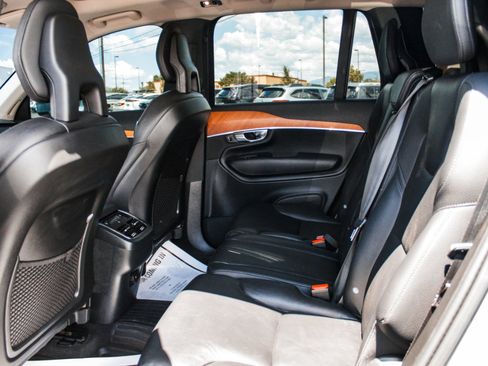 Used 2022 Volvo XC90 T6 Momentum w/ Protection Package Premier AWD/4WD image 23