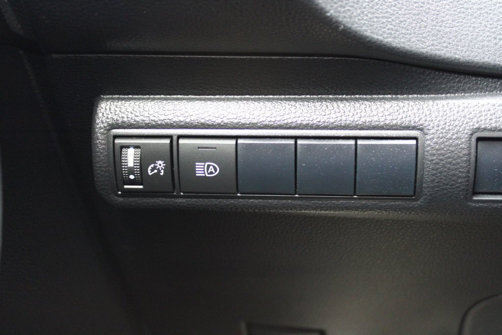 Used 2022 Toyota Corolla LE FWD image 27