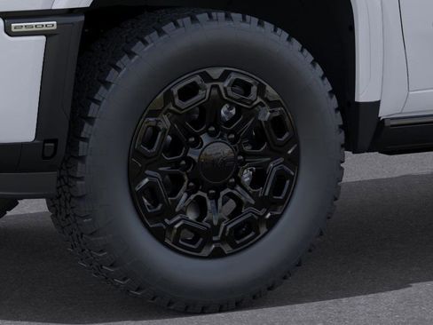 New 2025 GMC Sierra 2500 AT4 w/ AT4 Premium Plus Package image 9