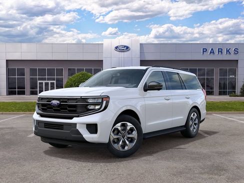 New 2027 Ford Expedition Active RWD image 2