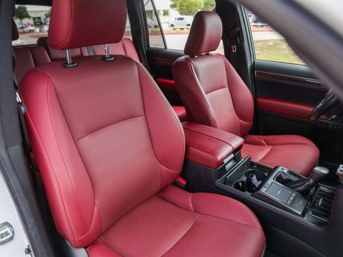 Used 2023 Lexus GX 460 Premium w/ Premium Plus Package AWD/4WD image 34