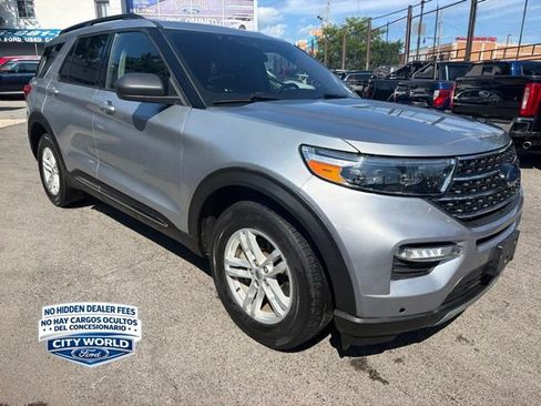 Used 2021 Ford Explorer XLT w/ Equipment Group 202A AWD/4WD image 3