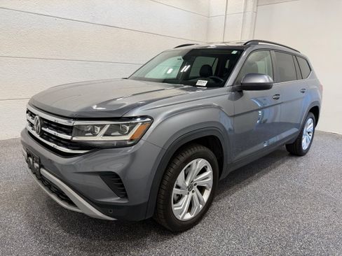 Used 2023 Volkswagen Atlas SE FWD image 1