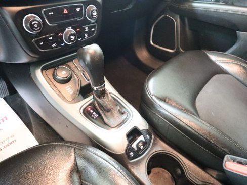 Used 2018 Jeep Compass Latitude w/ Popular Equipment Group AWD/4WD image 15