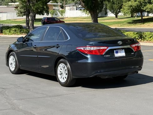 Used 2016 Toyota Camry LE FWD image 6