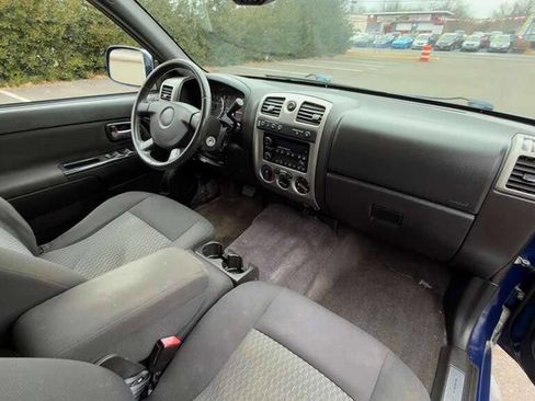 Used 2010 GMC Canyon SLE image 28