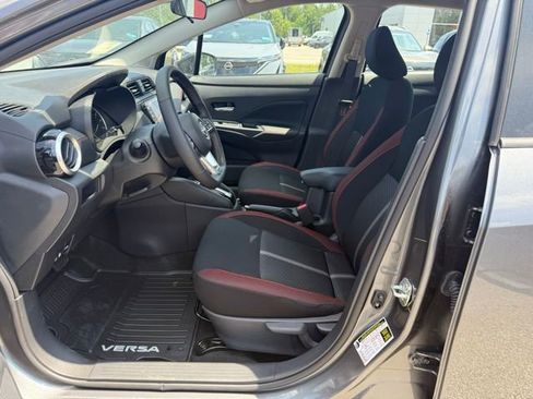 New 2025 Nissan Versa SR w/ Trunk Package image 17