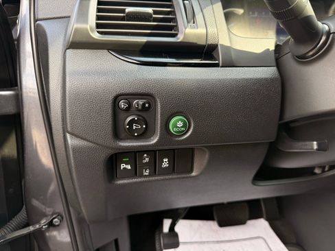 Used 2020 Honda Pilot Elite image 39