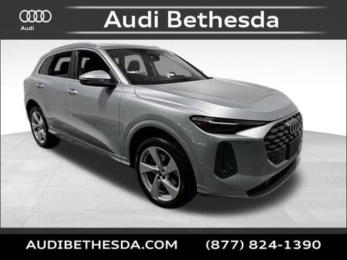 Certified 2025 Audi Q5 Premium w/ Premium Plus AWD/4WD image 1