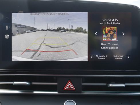 New 2025 Hyundai Elantra Limited image 27