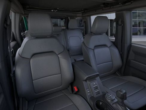 New 2025 Ford Bronco Outer Banks w/ Sasquatch Package AWD/4WD image 10