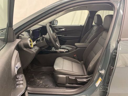 New 2026 Chevrolet Trax LT w/ Driver Confidence Package FWD image 14