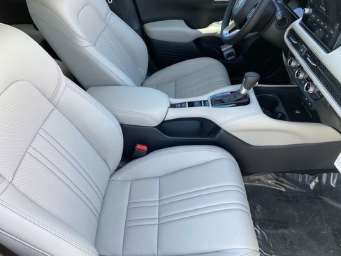 Used 2027 Honda HR-V EX-L image 16