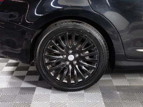 Used 2010 Suzuki Kizashi SLS AWD/4WD image 36