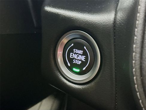 Used 2024 GMC Yukon SLE w/ Gmc Pro Safety Plus Package image 11