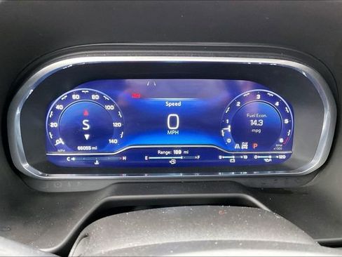 Used 2023 Chevrolet Suburban Premier image 10