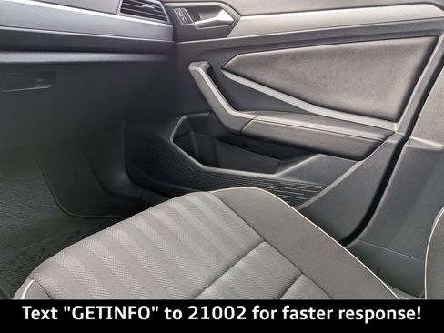 Used 2024 Volkswagen Jetta Sport image 18