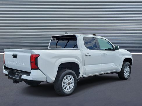 Used 2024 Toyota Tacoma SR5 AWD/4WD image 3