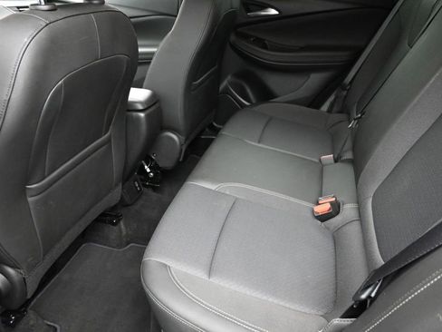 Used 2025 Buick Encore GX Preferred AWD/4WD image 12