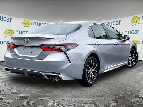 Used 2023 Toyota Camry SE FWD image 6