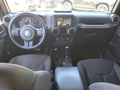 Used 2016 Jeep Wrangler Unlimited Sport w/ Connectivity Group AWD/4WD image 14