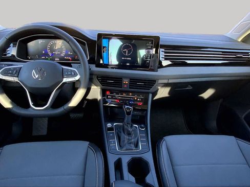 New 2026 Volkswagen Jetta SE FWD image 5
