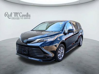 Used 2023 Toyota Sienna LE