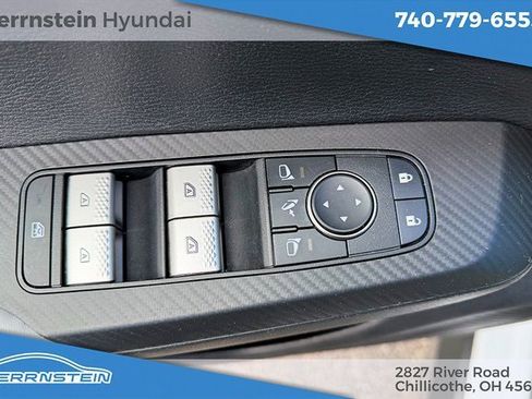 Used 2022 Mitsubishi Outlander SEL image 14