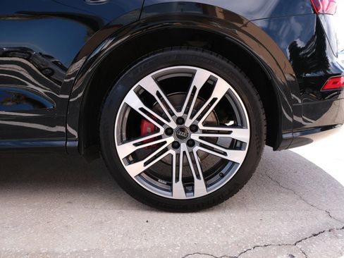 Used 2018 Audi SQ5 Prestige w/ Prestige Package AWD/4WD image 18