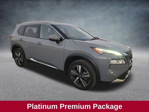 Used 2023 Nissan Rogue Platinum w/ Platinum Premium Package image 9